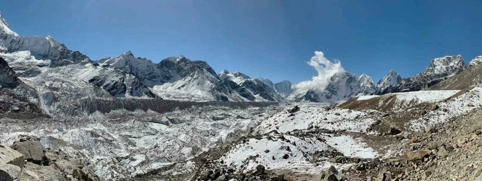 Scenic View of Mt. Everest During Everest Base Camp Luxury Trek