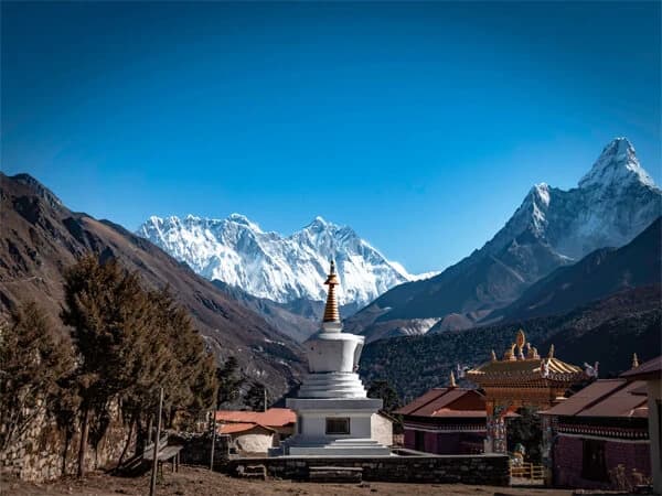 View from Gokyi Ri, Mount Everest